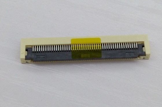 4-68 i connettori di Pin FFC FPC lanciano 0.5mm con il tipo di SMT della serratura