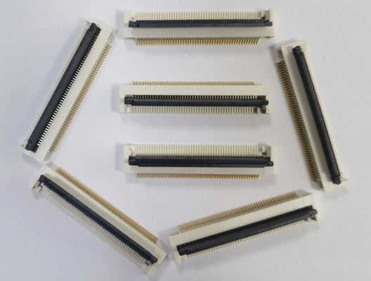 Pinta 0,5 mm Fpc connettore 4 pin a 68 pin angolo destro 90 ° facile su Smt tipo H 2,55 mm